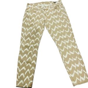 💣 5 For $20 Low Rise 7 For All Mankind Tan and White Skinny Jeans size 27